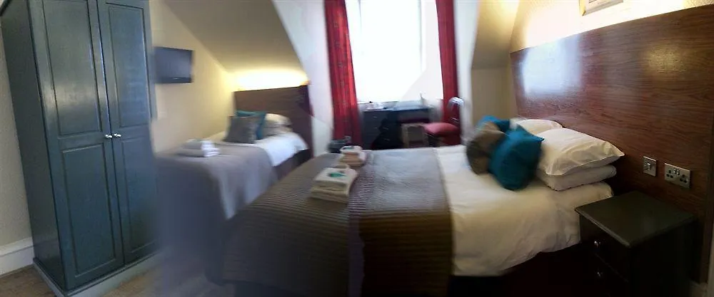 Edinburgh Townhouse Hotel 3*,